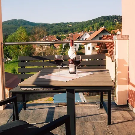 아파트 Altensteinblick *